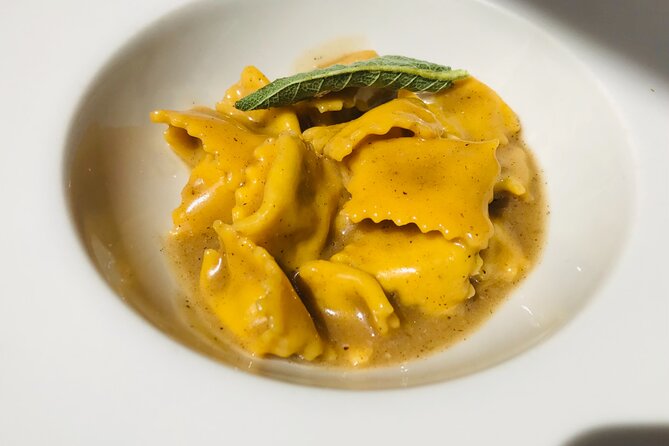 StreetFood D'Luxe Experience: Tastes of Turin | Semi-Private - The morning route: sweets, street food, and a light lunch