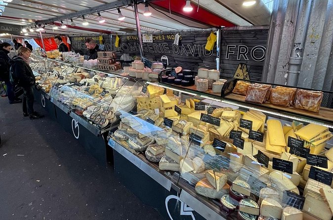 Sunday morning Eiffel Tower Food Market Tour -Max 8 people - What the guide adds to the food