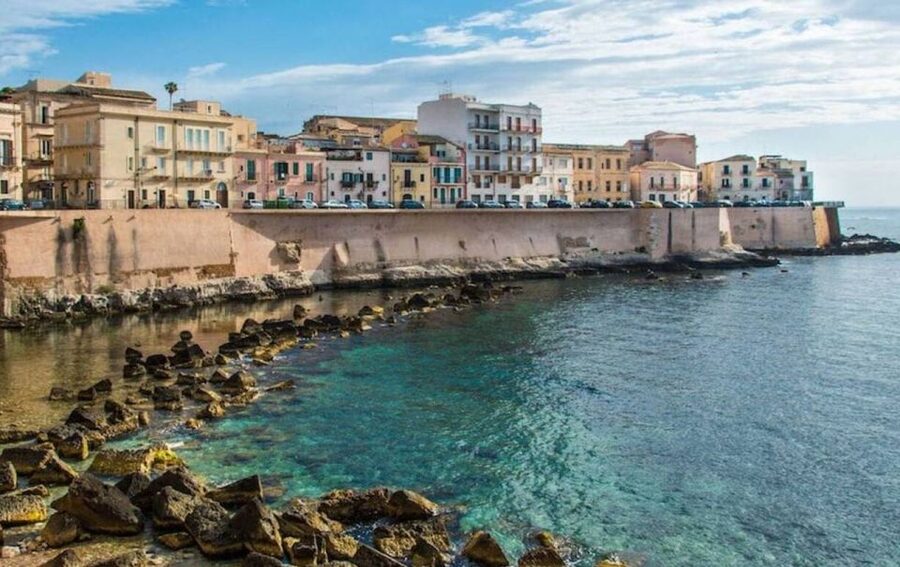 Syracuse: Sicilian Street Food Hands-On Cooking Class - Why arancini and cannoli make a good Sicilian lesson