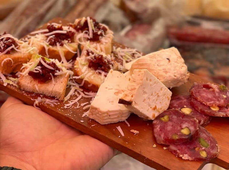 Syracuse: The Street Food Tour in Ortigia with a Local Guide - The bakery arancino made at dawn