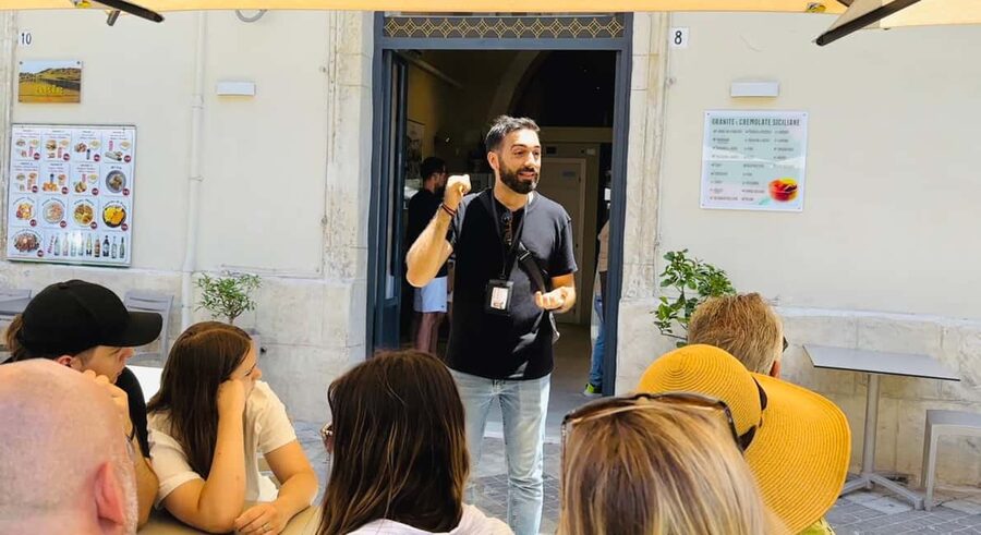 Syracuse: The Street Food Tour in Ortigia with a Local Guide - Fresh ricotta, mozzarella, and the famous panino
