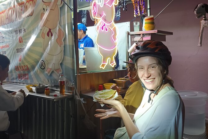Taco Tour in Oaxaca : delicious street food by bike - Barbecue, yellow mole and the biggest flavors