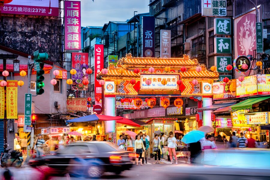 Taipei: 2-Hour Raohe Night Market Walking Tour - How much value do you get for $23?