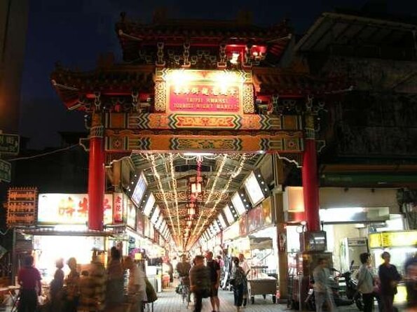 Taipei Food Tour: Night Market & Convenience Store(Food Included) - Taipei food beyond the postcard sights