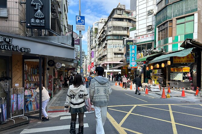 Taipei Hidden Eats, Market & Street Food Tour with 8+ Tastings - Key points to know before you book