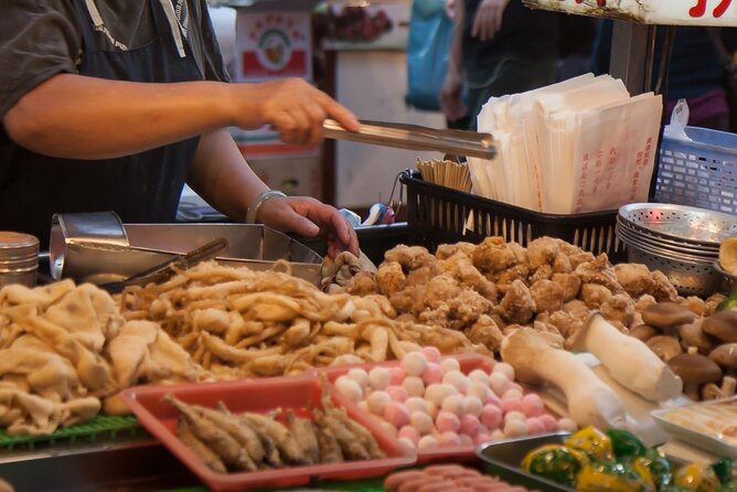 Taipei Street Food & Night Market Tour with a Local: Private & Custom - The foods you may try, from oyster omelets to shaved ice