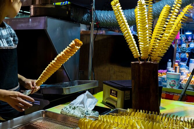 Taipei Street Food & Night Market Tour with a Local: Private & Custom - The guide can make or break the evening