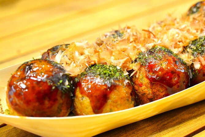 Takoyaki making experience ~Japan's popular street food~ - Who will enjoy this most