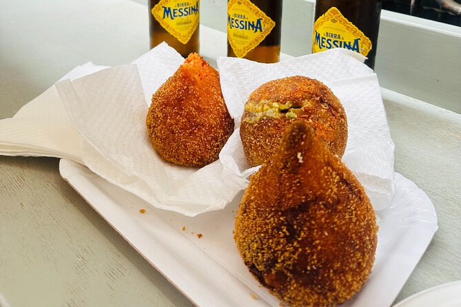 Taormina: Sicilian Street Food & Wine Tour by Do Eat Better - Palazzo Corvaja: cannolo and granita