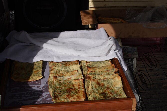 Tashkent Vegan Street Food Tour - Akmal’s role and the small-group format