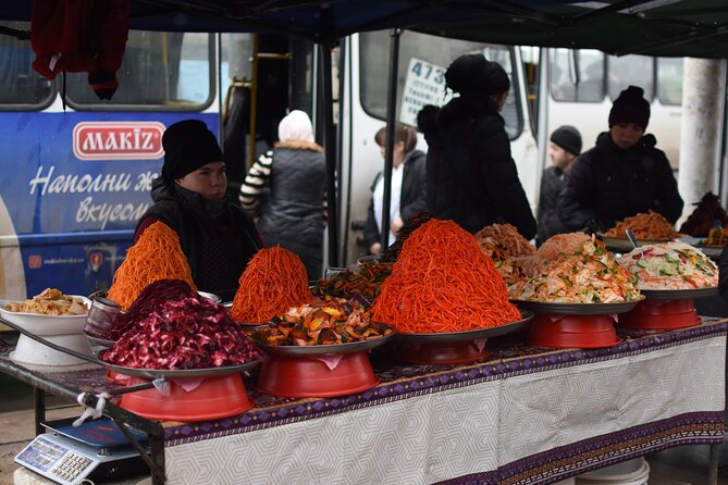 Tashkent Vegan Street Food Tour - Walking through Khadra’s old lanes
