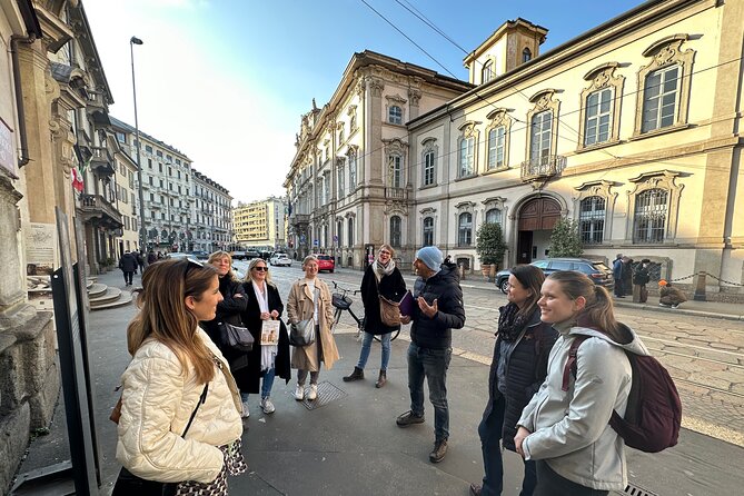 Tasty Milan Street Food Tour with Local Guide - Piazza Affari and the famous middle finger
