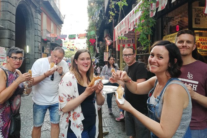 Tasty Naples Street Food Tour of MustEat Gourmet Specialties and MustSee Sites - Piazza del Gesù and the walk toward Via Toledo