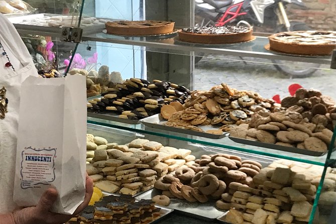 Tasty Trastevere Street Food Tour in Rome from Tiberine Island to Ponte Sisto - Artisanal gelato near the end of the walk