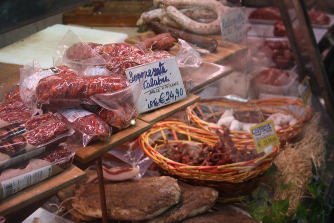 Tasty Trastevere Street Food Tour in Rome from Tiberine Island to Ponte Sisto - Who will enjoy this food walk most