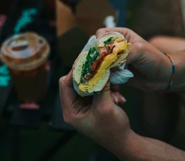 Tbilisi: Left Bank Alternative Street Food Tour with Drinks - A local café and the sweet finish