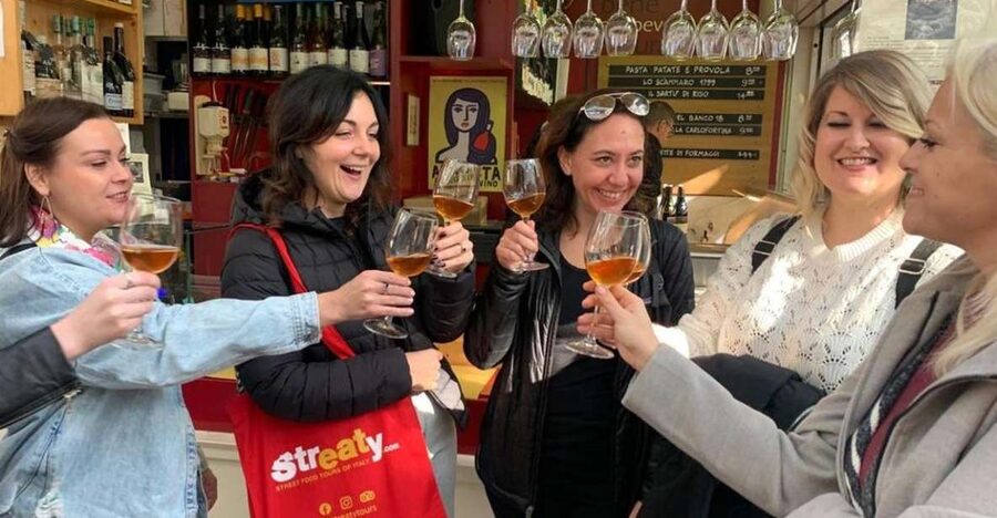 Testaccio Experience: Street Food, Market and Traditions - Walking into the Testaccio Market