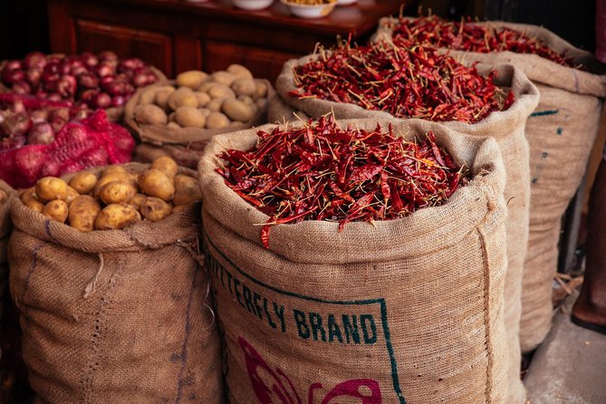 The 10 Tastings of Colombo With Locals: Private Street Food Tour - Exotic fruit near Old Town Hall