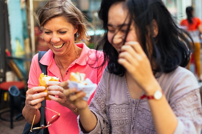 The 10 Tastings of Ho Chi Minh City With Locals: Private Street Food Tour - Sugar cane juice is the right answer to Saigon heat