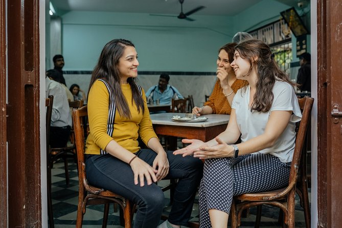 The 10 Tastings of Mumbai With Locals: Private Street Food Tour - Batata vada near Raghuvanshi Mills