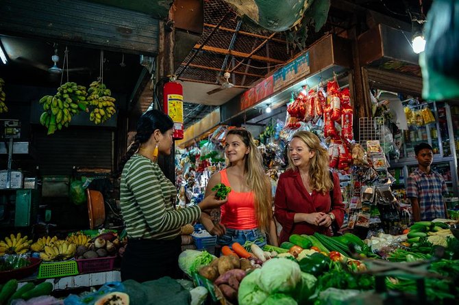 The 10 Tastings of Siem Reap With Locals: Private Street Food Tour - Kandal Village: fish curry and crispy cakes