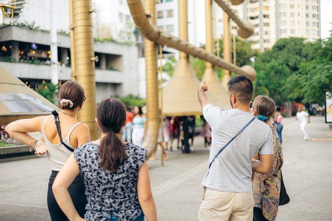 The Cali Street Food Walking Tour - A neighborhood food walk before the fried specialties