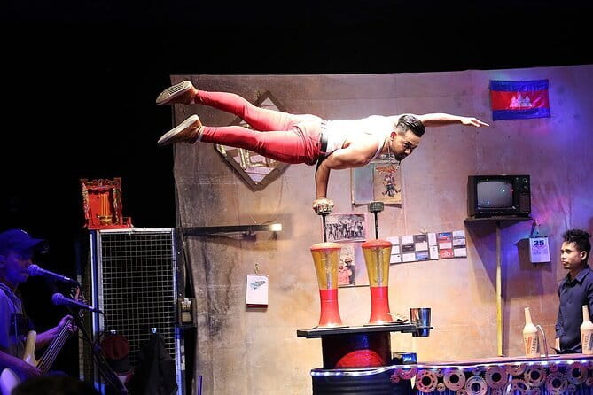 The Cambodian Circus Show and Pub Street Night Market - A meaningful way to support Cambodian arts