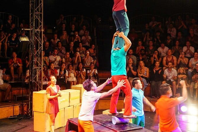 The Cambodian Circus Show and Pub Street Night Market - Thirty minutes on Pub Street