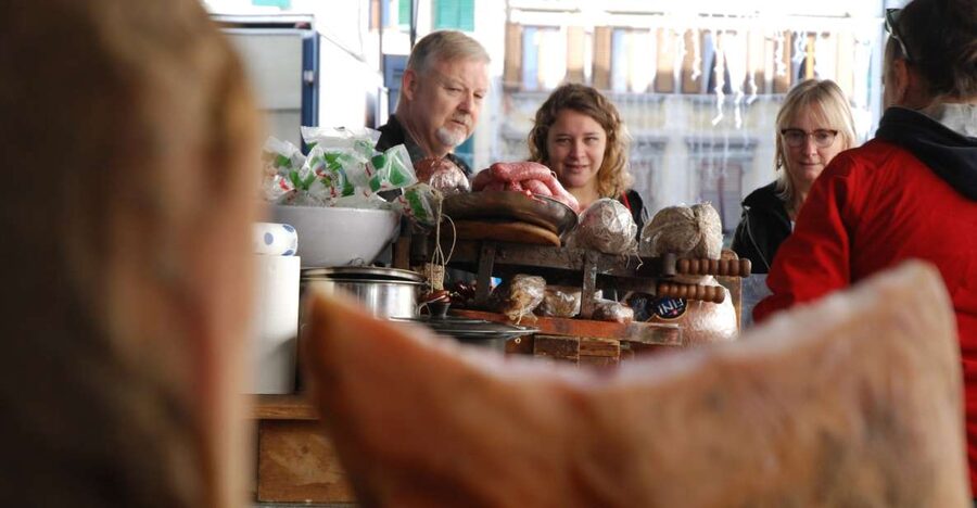 The Original Street Food & Market Tour of Florence - The backstreets show a less polished side of Florence