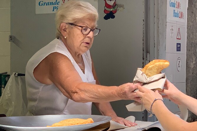 The Unfiltered Street Food & Market Tour of Naples (by Streaty) - Timing, meeting point, and the final stop