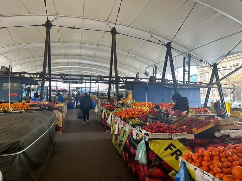Timișoara: Street Food Tour with Local Guide - Taking public transport to the Fabric neighborhood