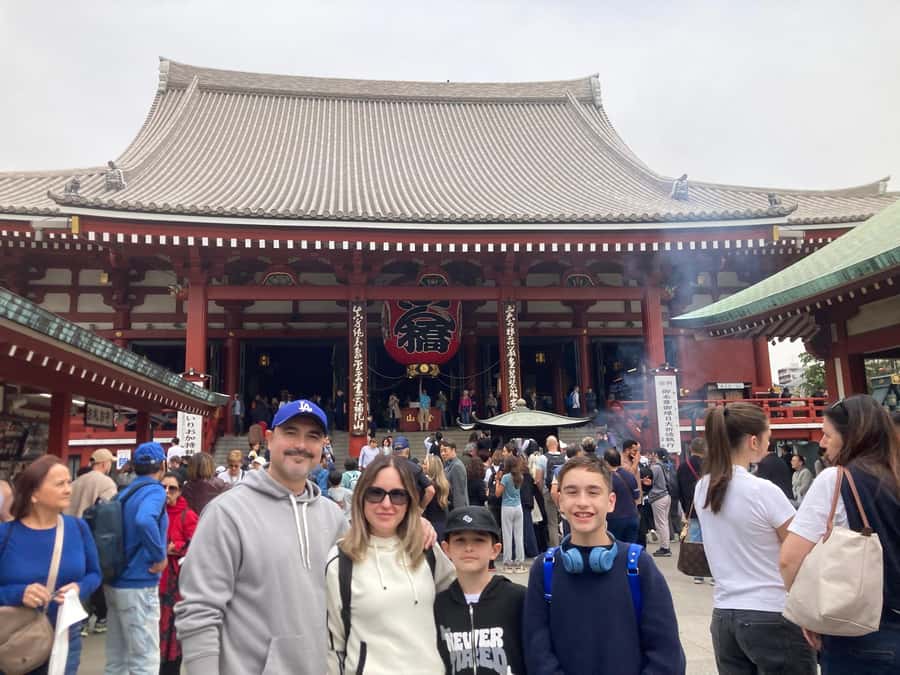 Tokyo: Sensoji Temple & Street Food: Private Tour with guide - What the $43 price really covers