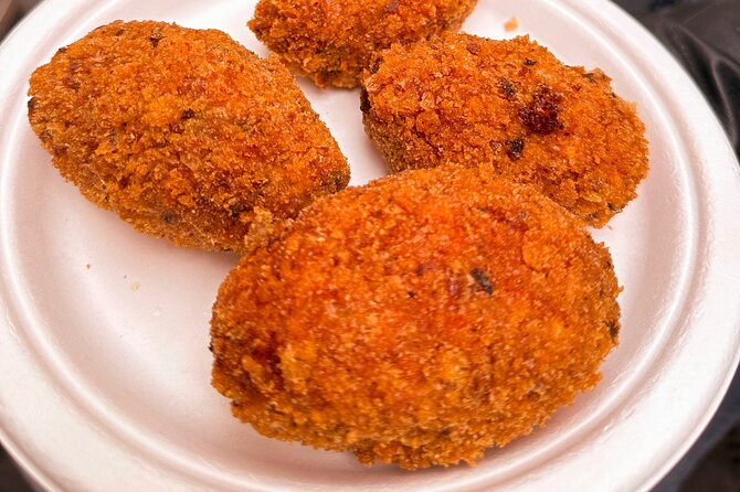 Trastevere Rome Street Food Tour, Small Group - Santa Maria in Trastevere and Italian coffee