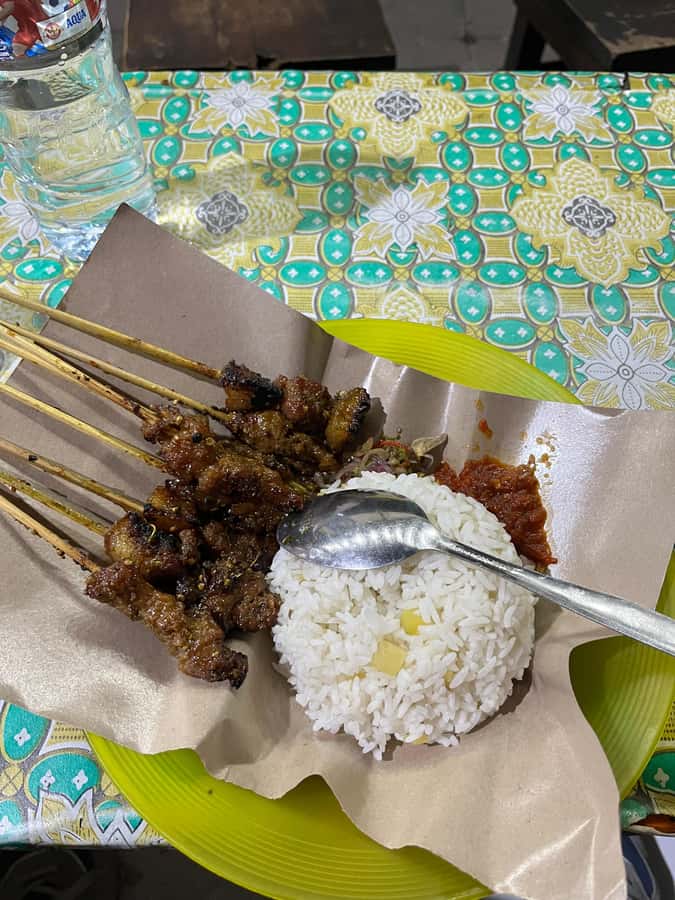 Ubud: Gianyar Night Market Food Tour with up to 17+ Tastings - The price and what it really covers