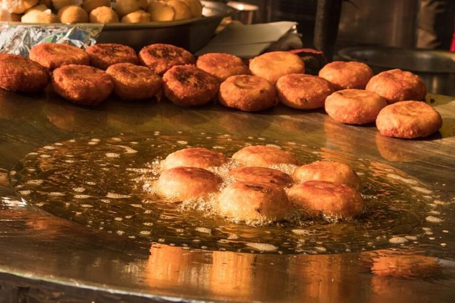 Udaipur: Guided Street Food Tour with Tastings - Watching Udaipur’s celebrated dishes being made