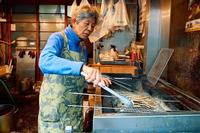 Umami Town Street Food Tour - Eating through Kuromon Market