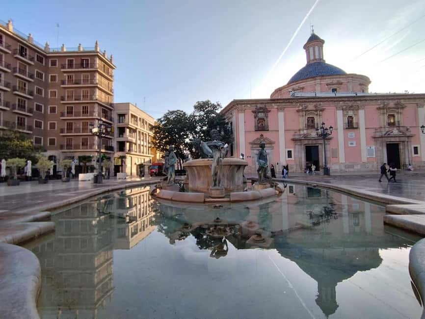 Valencia: Street Food Tour including Paella & Tapas Tasting - Key points to know before booking
