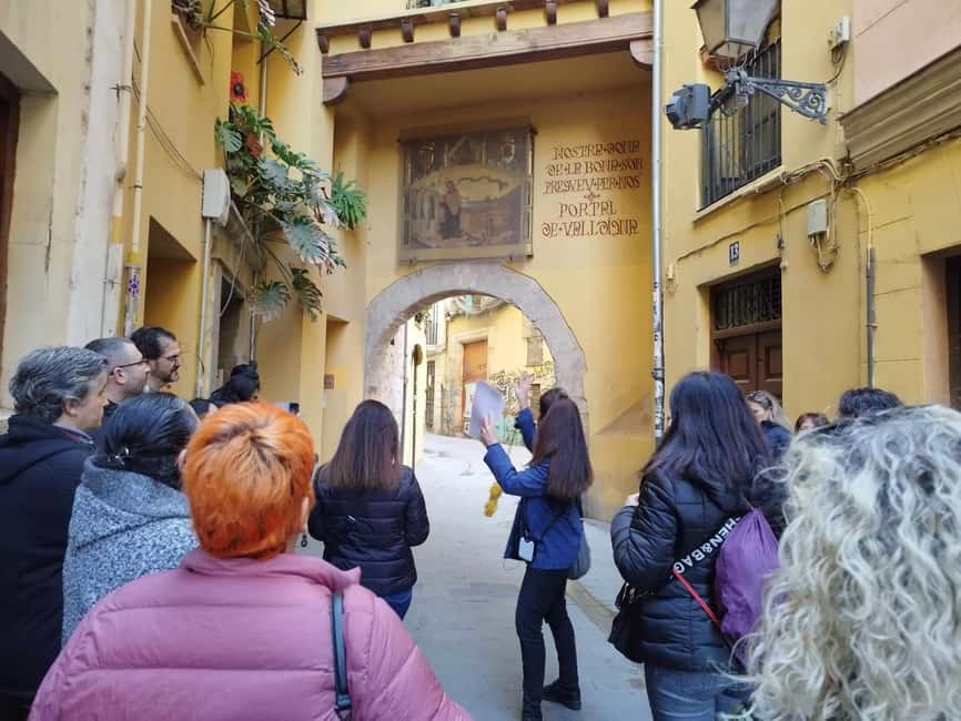 Valencia: Street Food Tour including Paella & Tapas Tasting - What the $101 price means