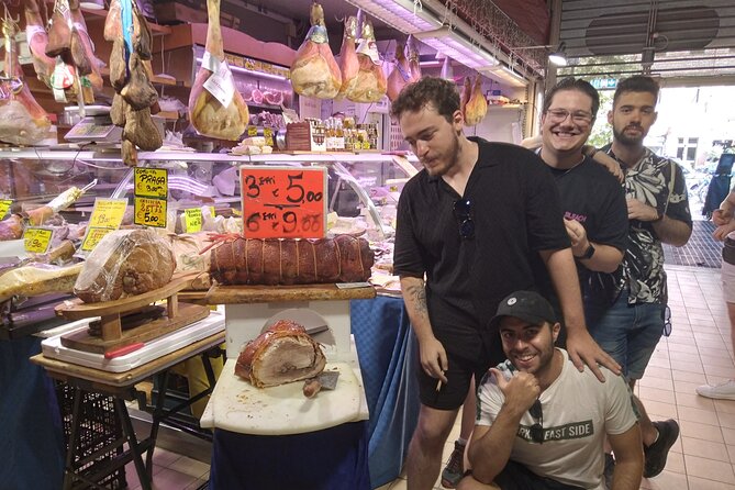 Vatican Street Food Tour and Wine Experience with Local Guide - What you will actually eat and drink