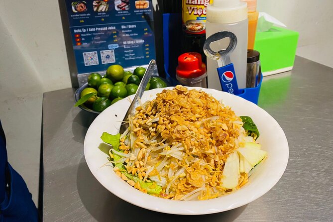 Vegan Street Food & Stories of Hanoi - Ta Hien Street and the liveliest part of the route