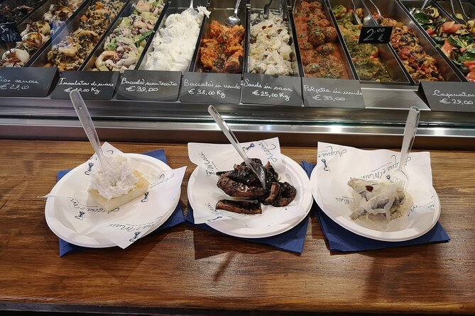 Venice Cicchetti, Spritz and Wine Tour with a Local Guide - Spritz beyond Aperol