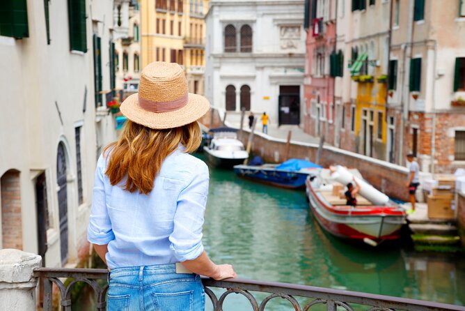 Venice Cicchetti, Spritz and Wine Tour with a Local Guide - Guide quality is a major part of the value