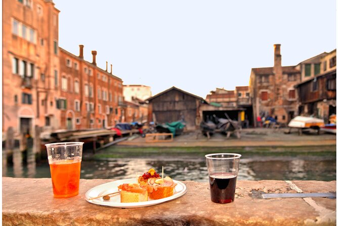 Venice Cicchetti, Spritz and Wine Tour with a Local Guide - Timing, meeting point, and planning tips