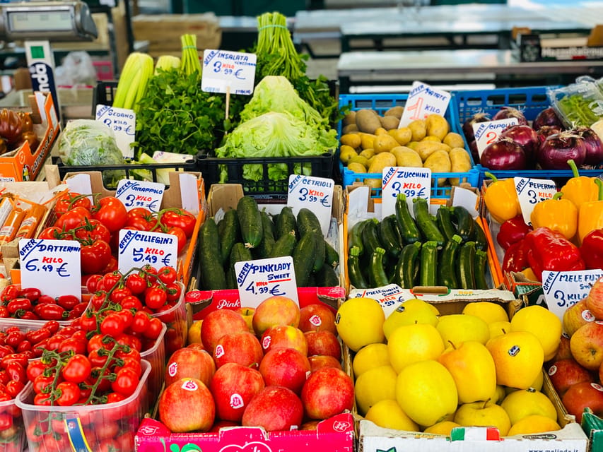 Venice: Rialto Area Street Food Tour and Sightseeing - Meeting at Campo San Bartolomio