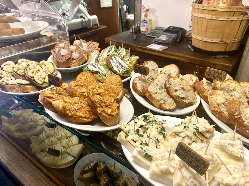 Venice: Street Food Tour with a Local Guide and Tastings - From bàcaro to bàcaro