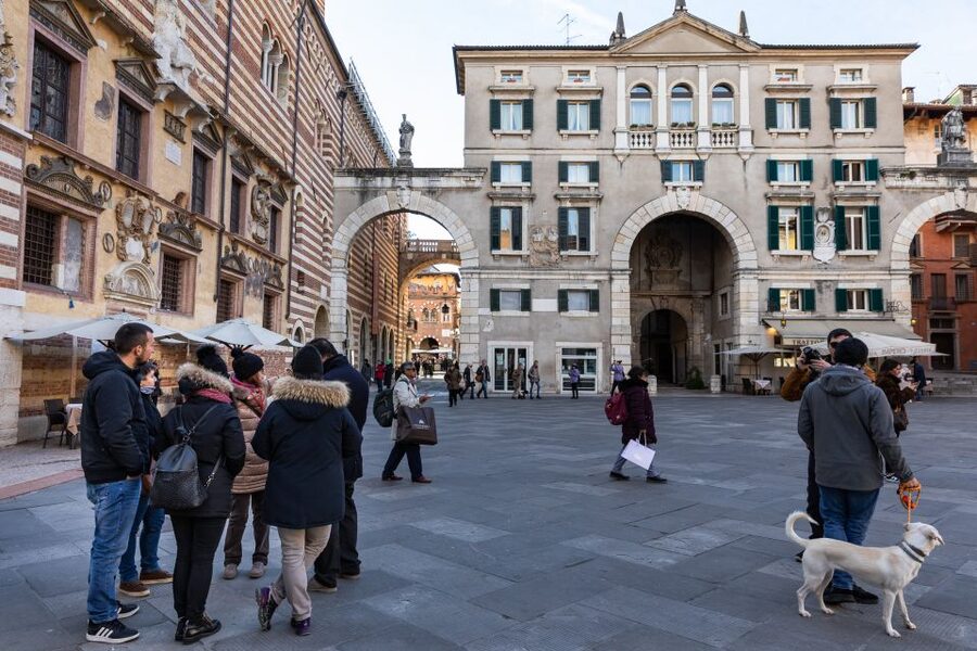 Verona: City Highlights & Street Food Walking Tour - Pizza beside the Arena