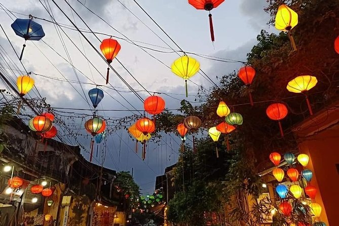 Walking Tour Hoi An city & Sampan Boat Ride with Colourful Lanterns,Night Market - Hotel pickup makes the 3:00 pm start simple