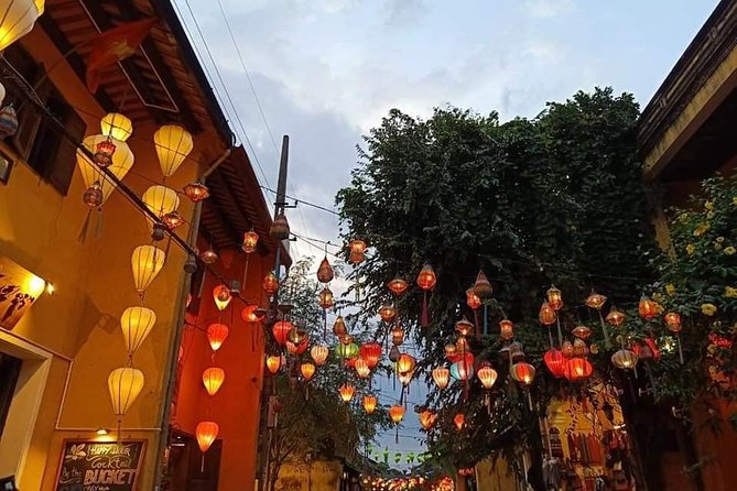 Walking Tour Hoi An city & Sampan Boat Ride with Colourful Lanterns,Night Market - The night market gives you time to browse and eat