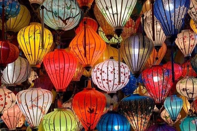 Walking Tour Hoi An city & Sampan Boat Ride with Colourful Lanterns,Night Market - Should you book this Hoi An evening tour?