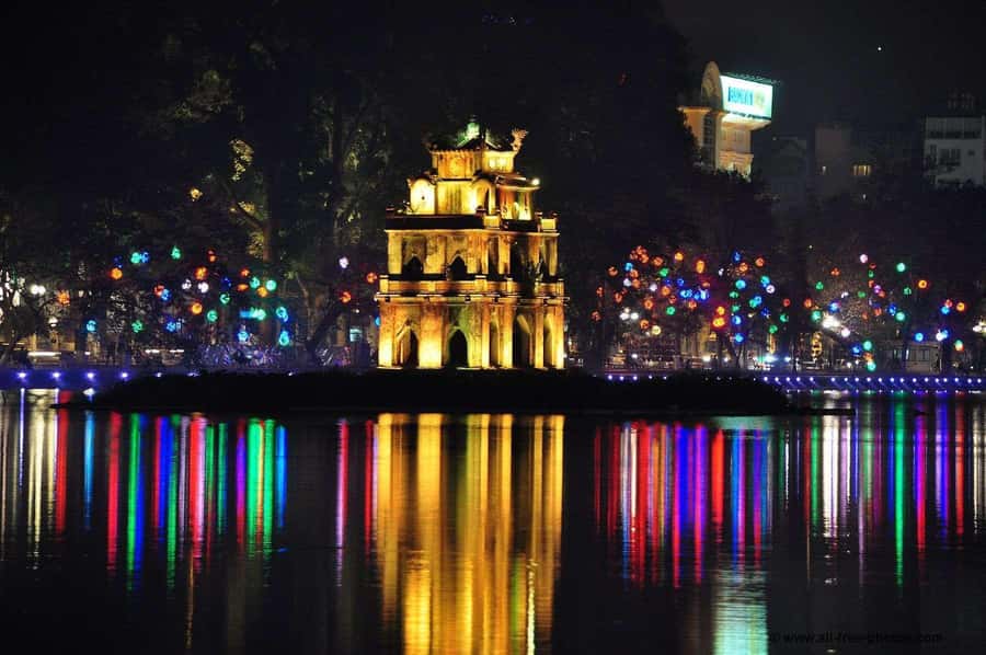 Weekend Hanoi Night Market & Street Food Tour - What the $30 price really gives you